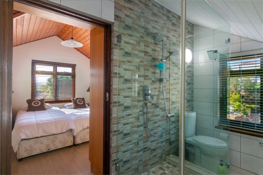 6 Bedroom Property for Sale in Pezula Golf Estate Western Cape